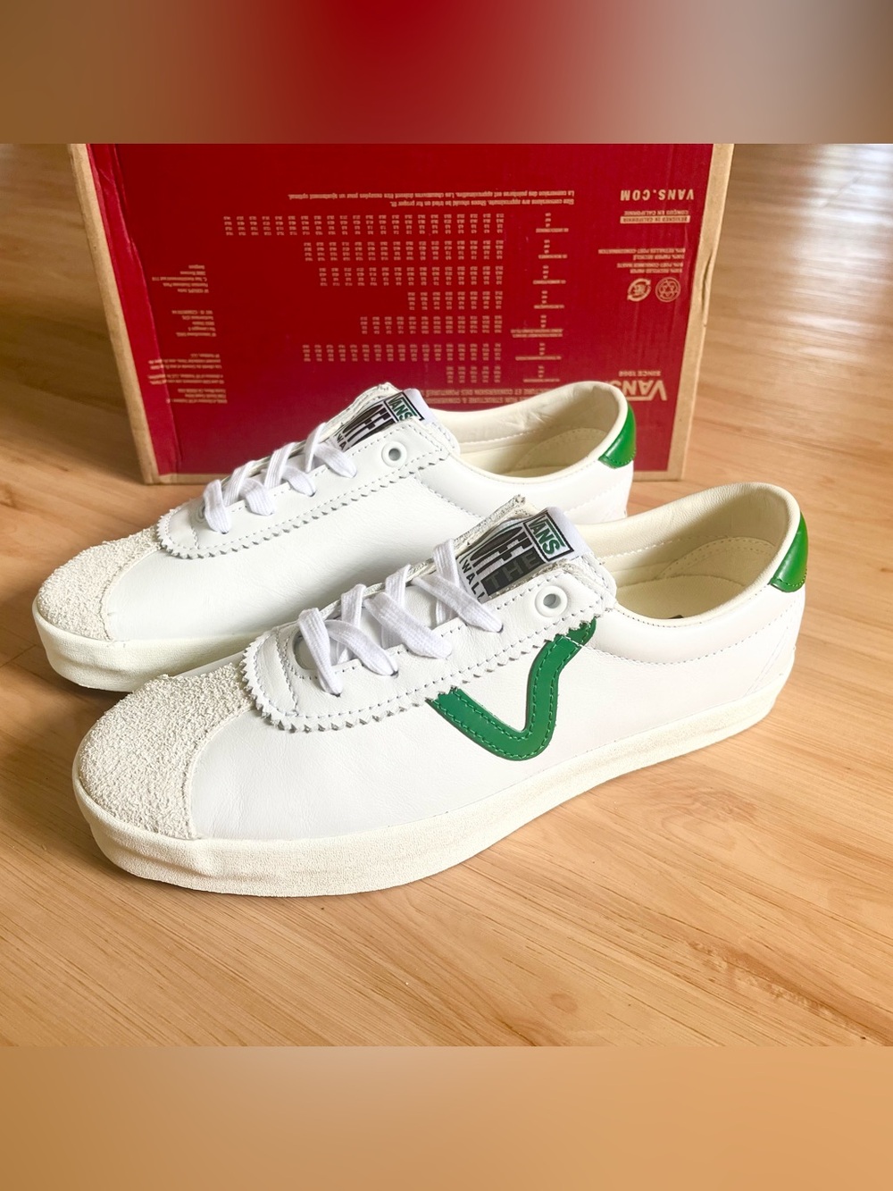 Vans Off The Wall Top Sneakers White Green Leather Women’s  Size 9.0 US Mens 7.5 - Picture 3 of 9